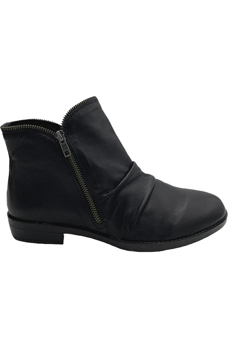 David Tate Pleated Leather Booties Ming Nappa Black - Medium